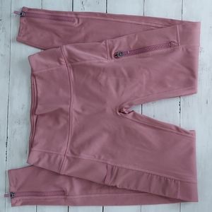 NWOT Fabletics Motion365 Leggings size Small